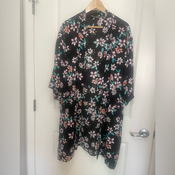 Kimono by Ripe - Picture 2 of 2